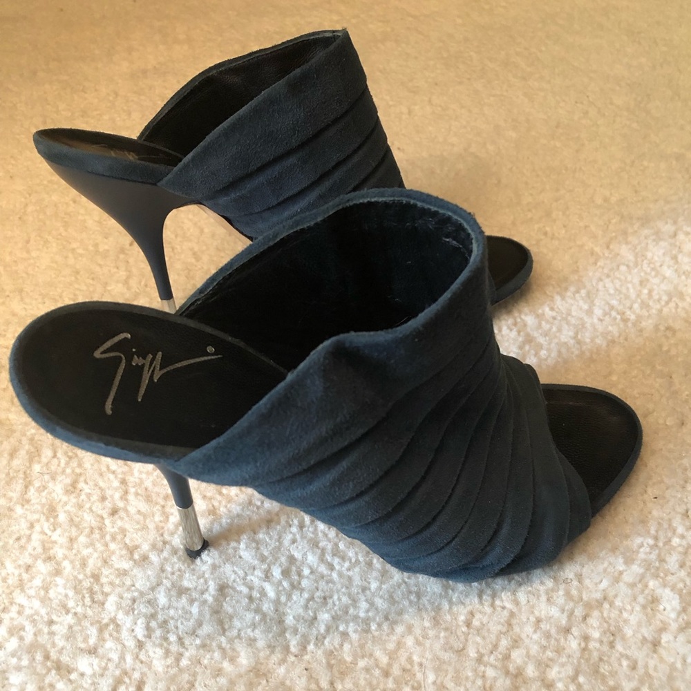 Giuseppe Heels Forest Green